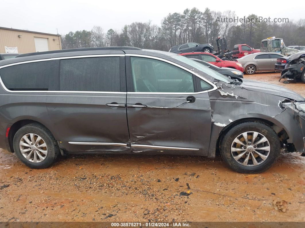 2017 Chrysler Pacifica Touring-l Gray vin: 2C4RC1BG3HR703043