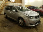 2017 Chrysler Pacifica Touring L Серый vin: 2C4RC1BG3HR757099