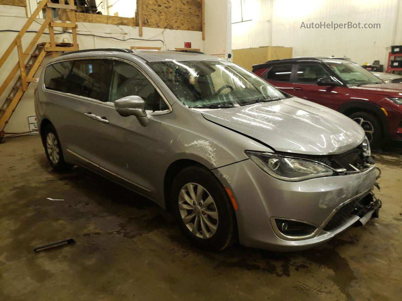 2017 Chrysler Pacifica Touring L Серый vin: 2C4RC1BG3HR757099