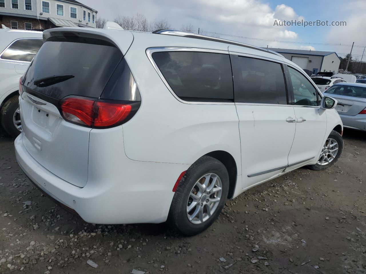 2020 Chrysler Pacifica Touring L White vin: 2C4RC1BG3LR125261