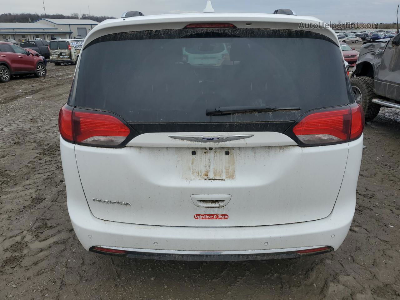 2020 Chrysler Pacifica Touring L White vin: 2C4RC1BG3LR275581