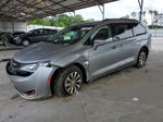 2017 Chrysler Pacifica Touring L Silver vin: 2C4RC1BG4HR539401