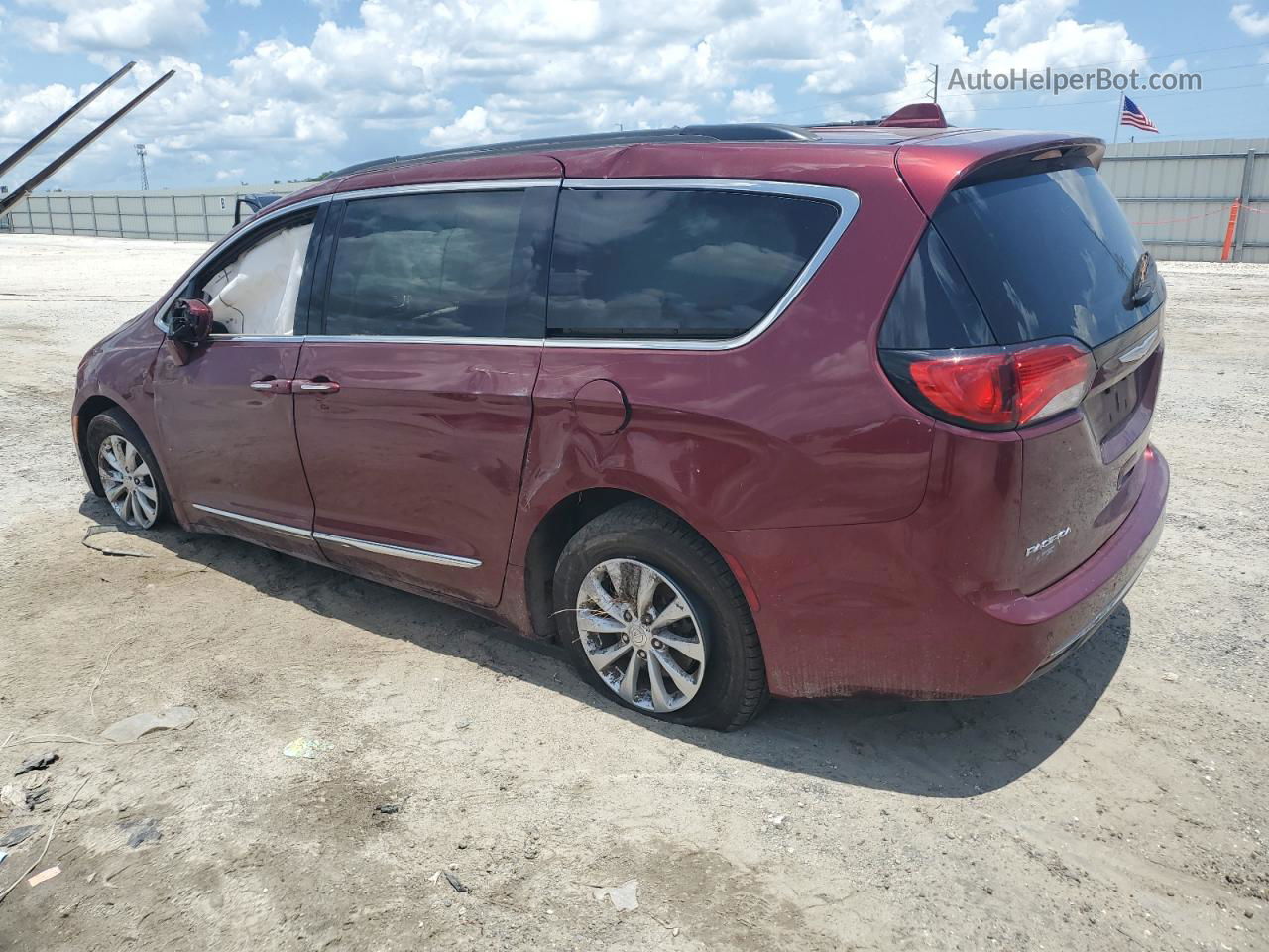 2017 Chrysler Pacifica Touring L Maroon vin: 2C4RC1BG4HR583253