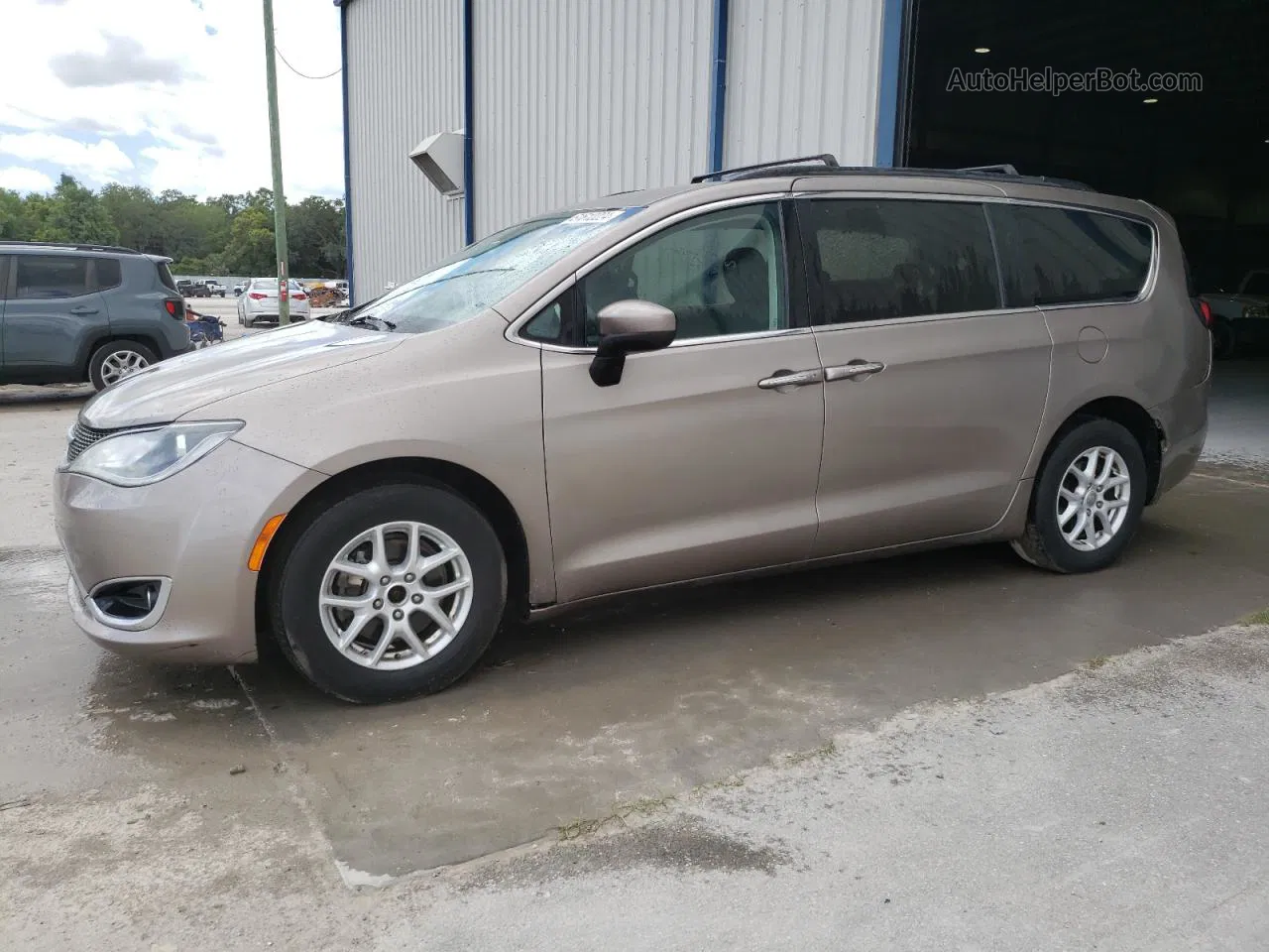 2017 Chrysler Pacifica Touring L Золотой vin: 2C4RC1BG4HR771254