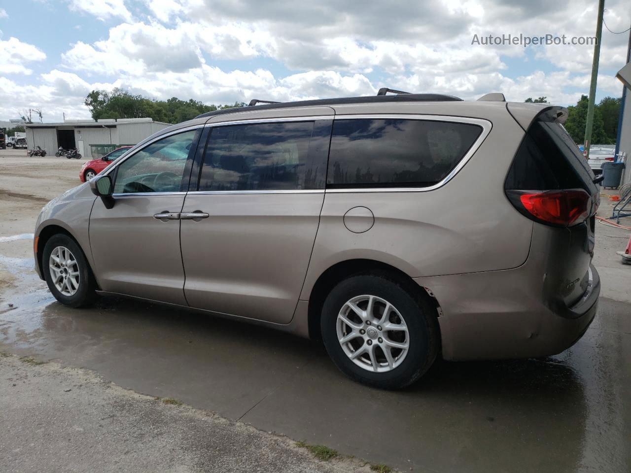 2017 Chrysler Pacifica Touring L Золотой vin: 2C4RC1BG4HR771254