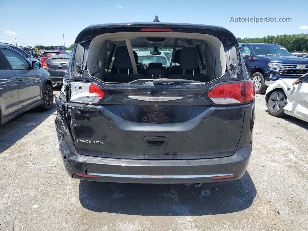 2017 Chrysler Pacifica Touring L Черный vin: 2C4RC1BG4HR796106