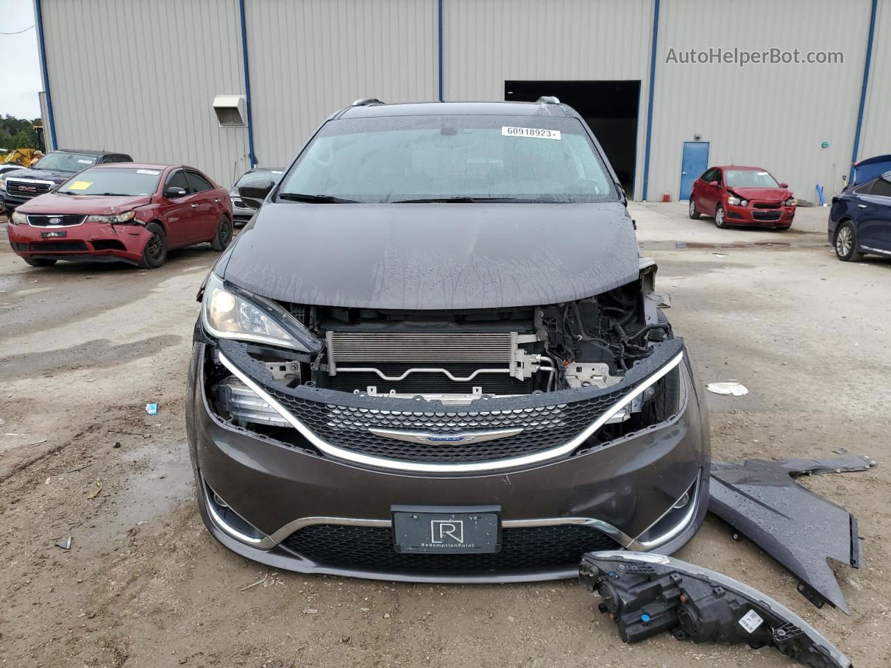 2020 Chrysler Pacifica Touring L Серый vin: 2C4RC1BG4LR114415