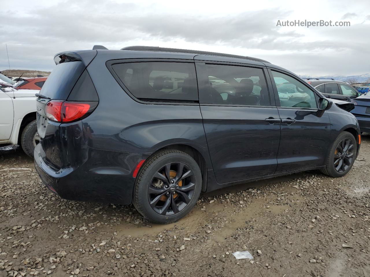 2020 Chrysler Pacifica Touring L Угольный vin: 2C4RC1BG4LR277548