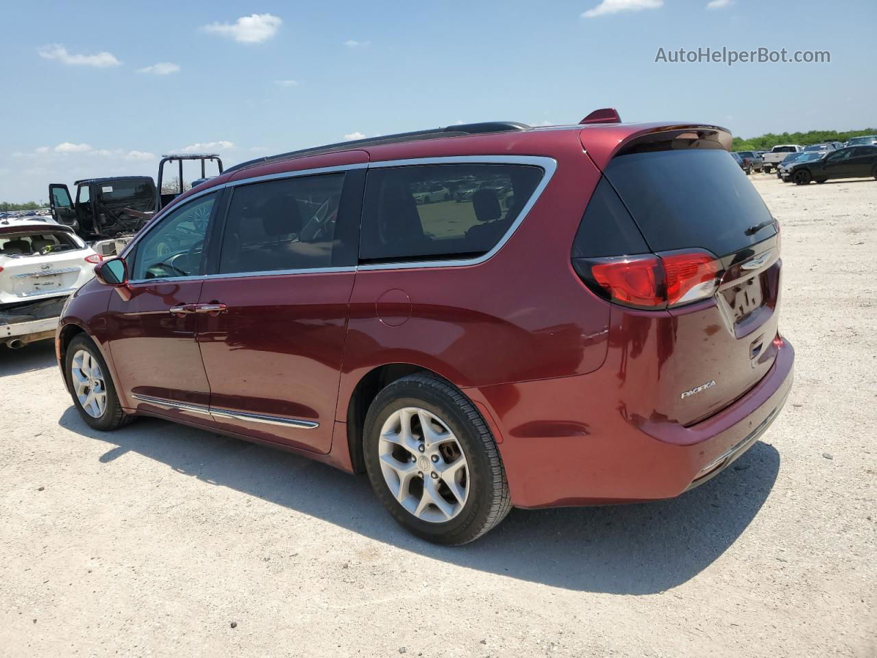 2017 Chrysler Pacifica Touring L Maroon vin: 2C4RC1BG5HR795028