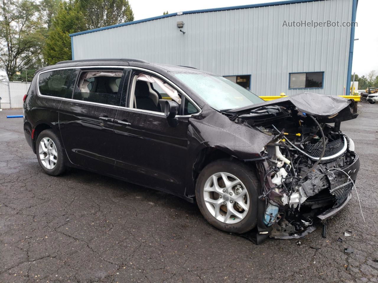 2017 Chrysler Pacifica Touring L Black vin: 2C4RC1BG5HR841389