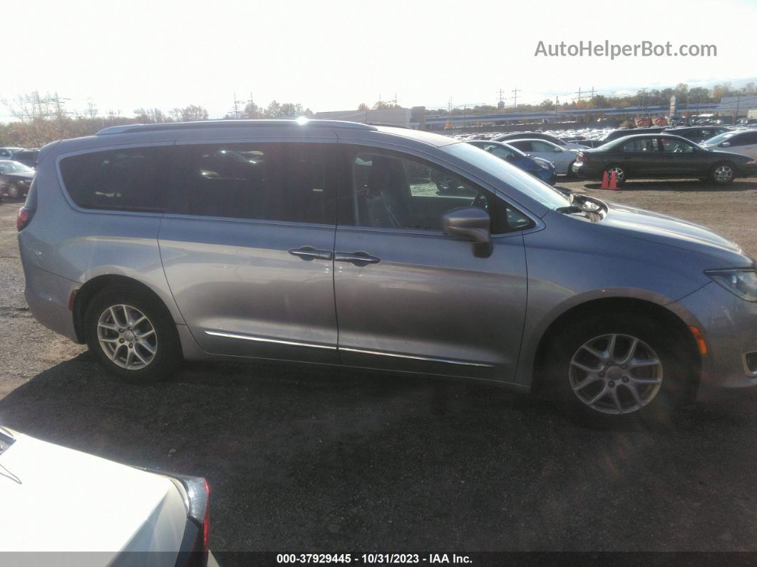 2020 Chrysler Pacifica Touring L Серебряный vin: 2C4RC1BG5LR111605