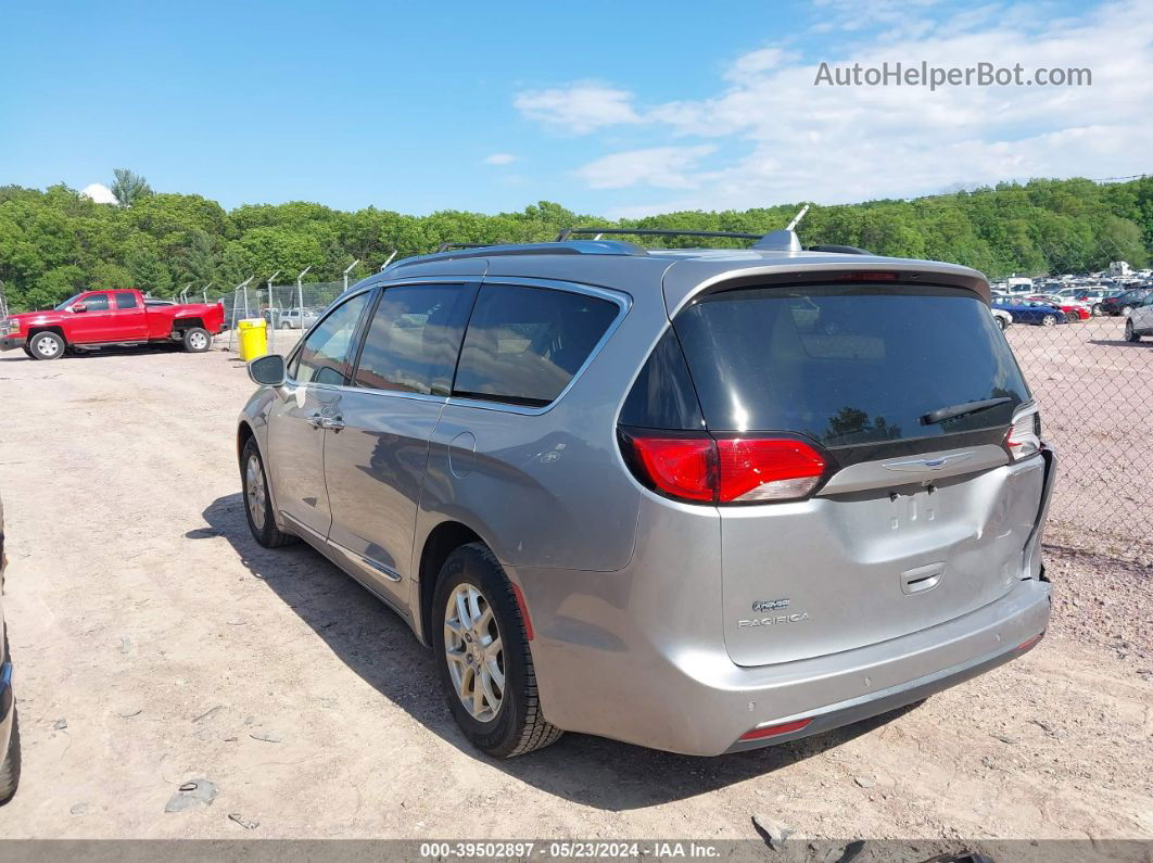 2020 Chrysler Pacifica Touring L Серебряный vin: 2C4RC1BG5LR268874