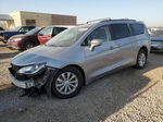 2017 Chrysler Pacifica Touring L Silver vin: 2C4RC1BG6HR613580