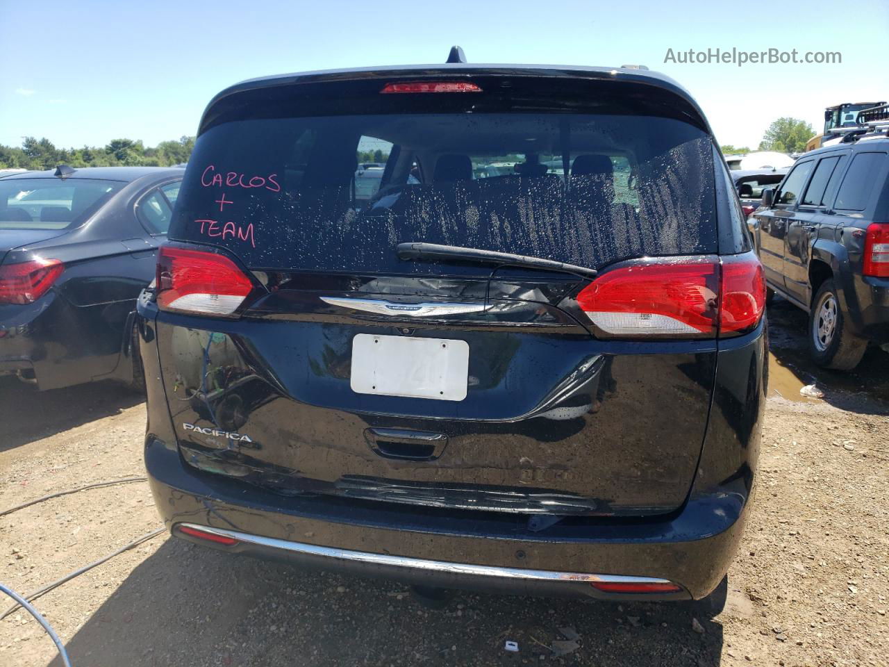 2017 Chrysler Pacifica Touring L Black vin: 2C4RC1BG6HR654100