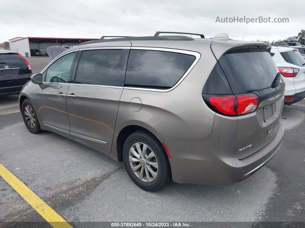 2017 Chrysler Pacifica Touring-l Beige vin: 2C4RC1BG6HR711850