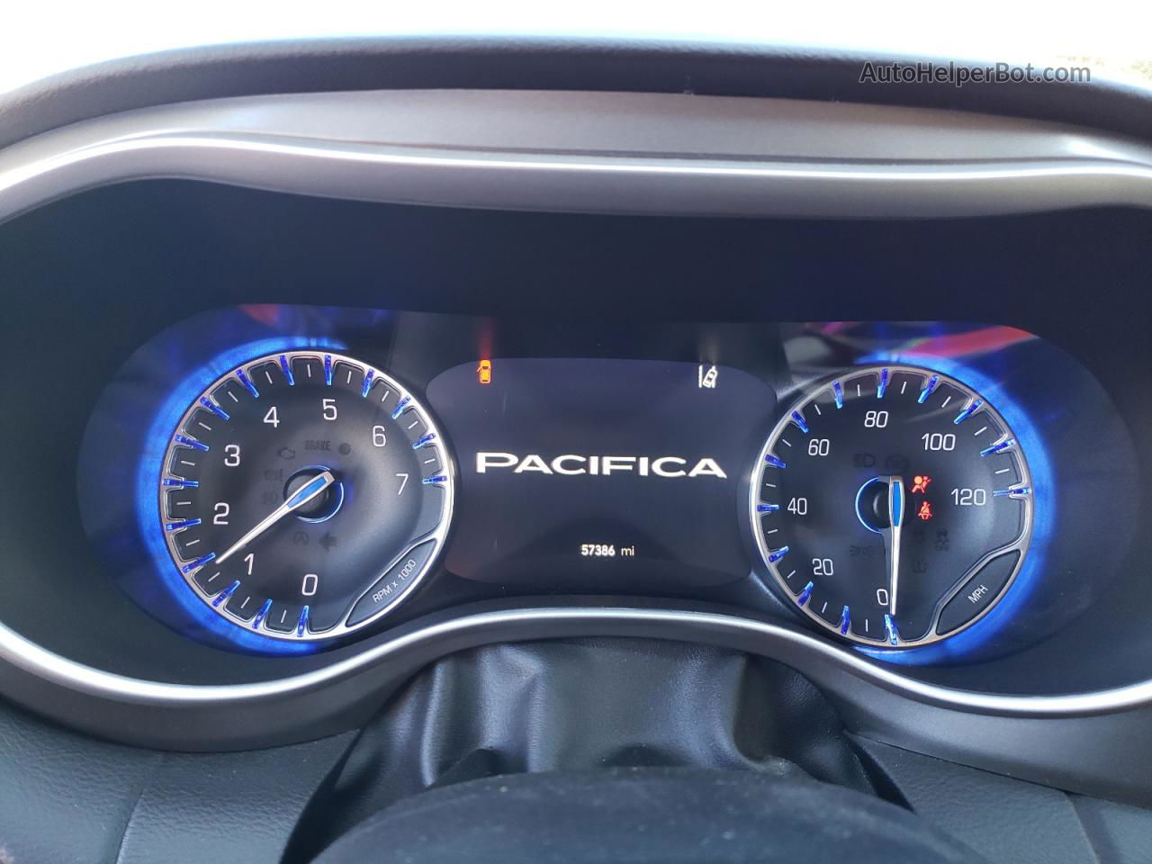 2020 Chrysler Pacifica Touring L Бордовый vin: 2C4RC1BG6LR135511