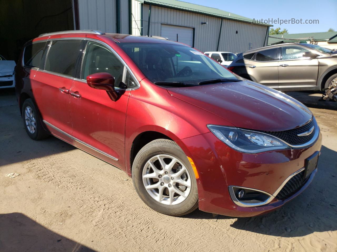 2020 Chrysler Pacifica Touring L Burgundy vin: 2C4RC1BG6LR135511