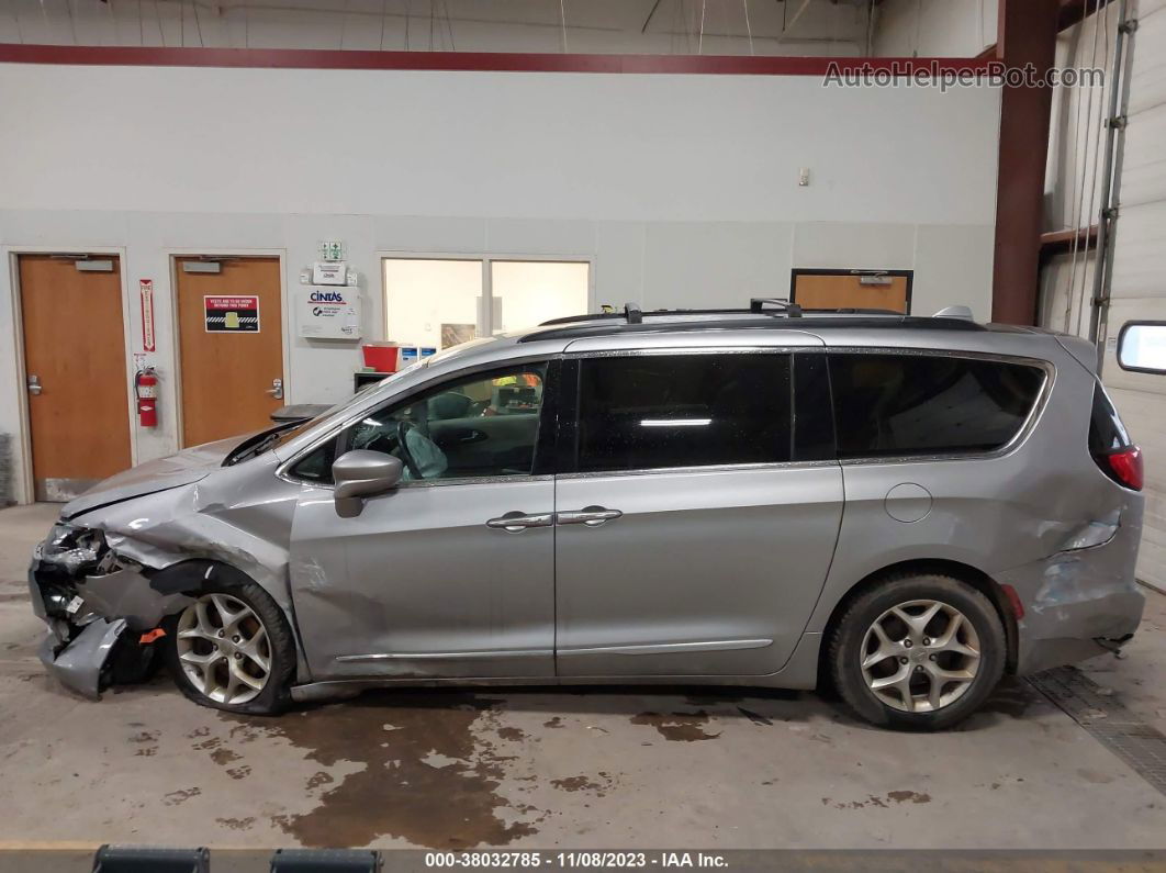 2017 Chrysler Pacifica Touring-l Gray vin: 2C4RC1BG7HR822911