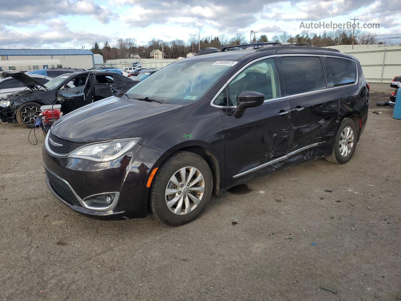 2017 Chrysler Pacifica Touring L Black vin: 2C4RC1BG7HR832158