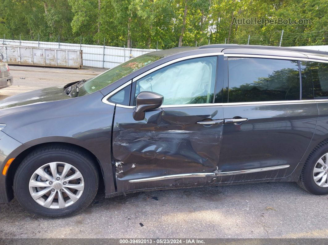 2017 Chrysler Pacifica Touring-l Gray vin: 2C4RC1BG7HR839966