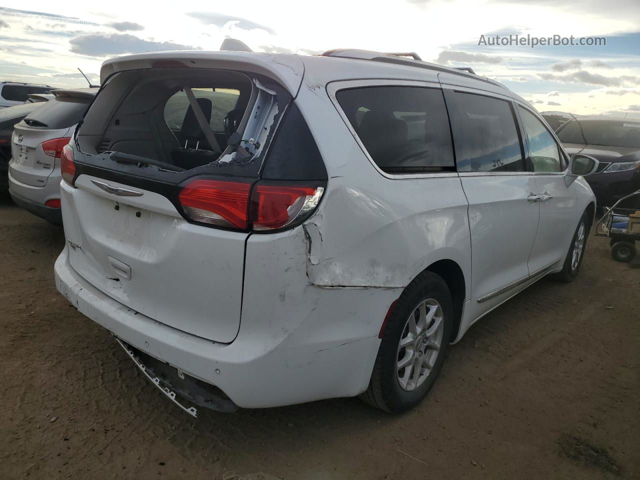 2020 Chrysler Pacifica Touring L Белый vin: 2C4RC1BG7LR275681