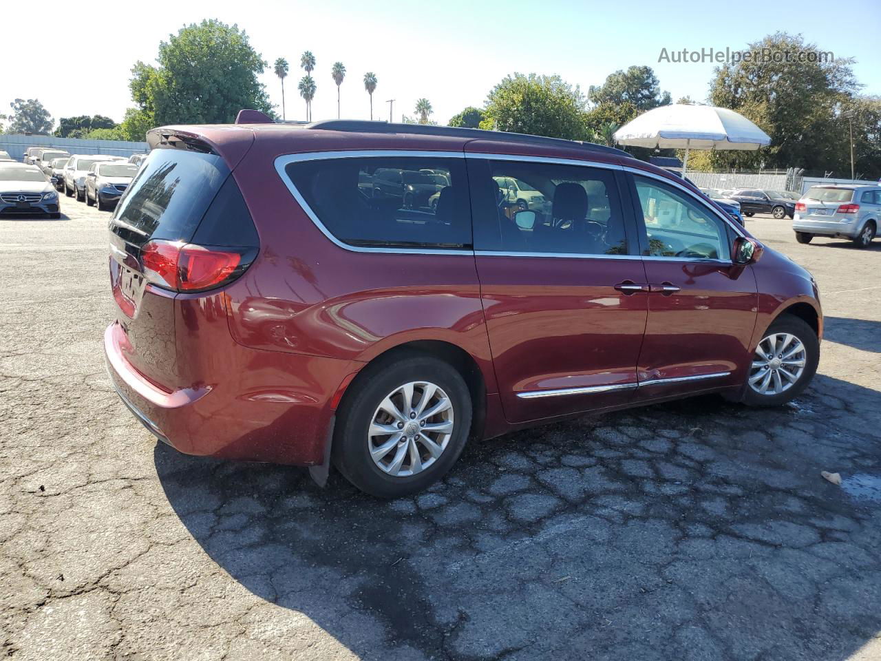 2017 Chrysler Pacifica Touring L Темно-бордовый vin: 2C4RC1BG8HR810590