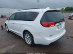 2017 Chrysler Pacifica Touring-l White vin: 2C4RC1BG8HR831732