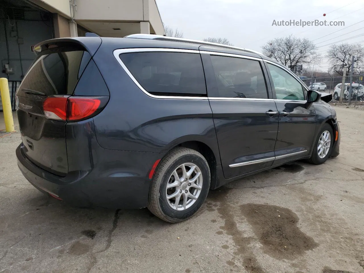 2020 Chrysler Pacifica Touring L Blue vin: 2C4RC1BG8LR205042