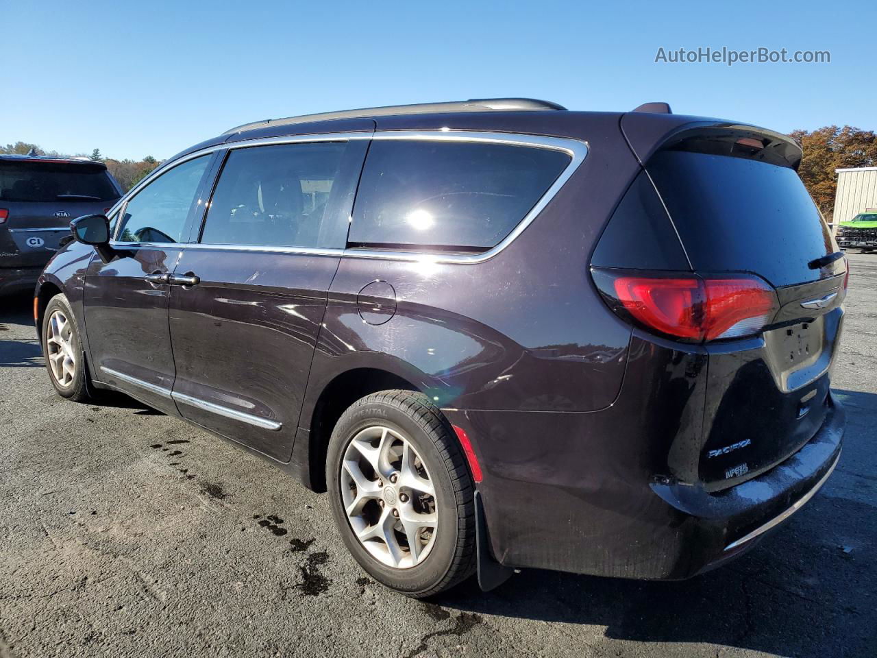 2017 Chrysler Pacifica Touring L Brown vin: 2C4RC1BG9HR648324