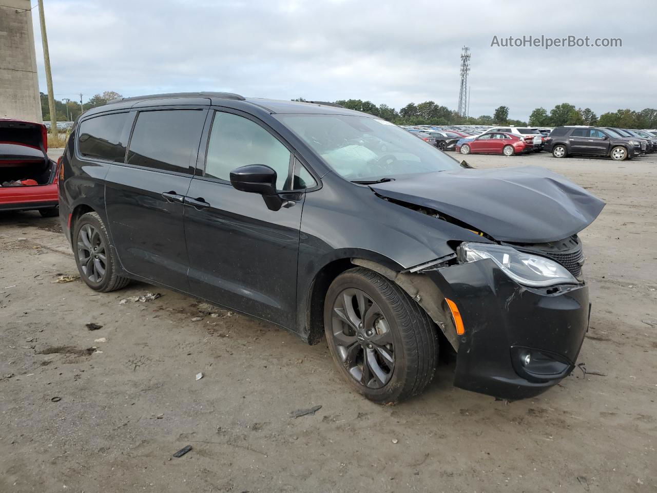 2020 Chrysler Pacifica Touring L Black vin: 2C4RC1BG9LR204241