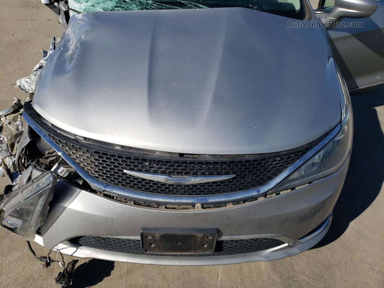 2017 Chrysler Pacifica Touring L Серый vin: 2C4RC1BGXHR538253