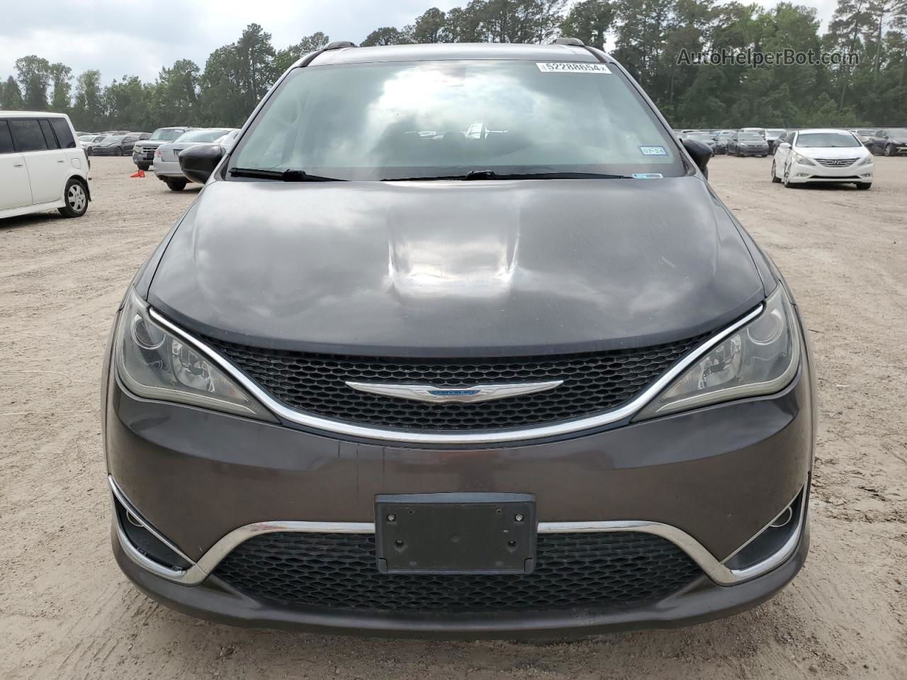 2017 Chrysler Pacifica Touring L Gray vin: 2C4RC1BGXHR621228