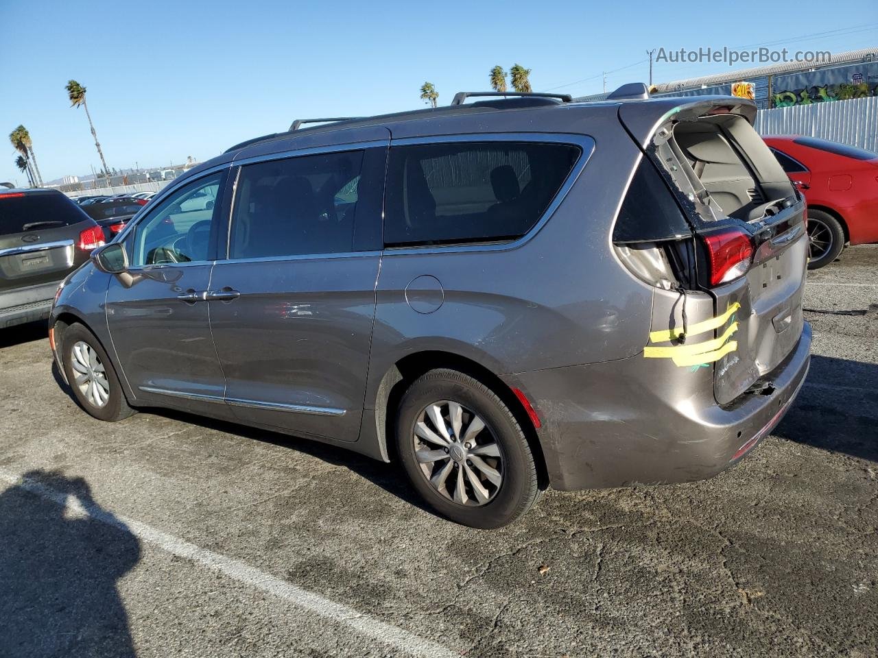 2017 Chrysler Pacifica Touring L Золотой vin: 2C4RC1BGXHR683194