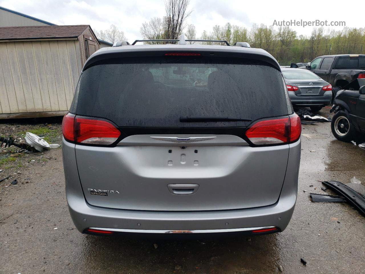 2020 Chrysler Pacifica Touring L Silver vin: 2C4RC1BGXLR124091