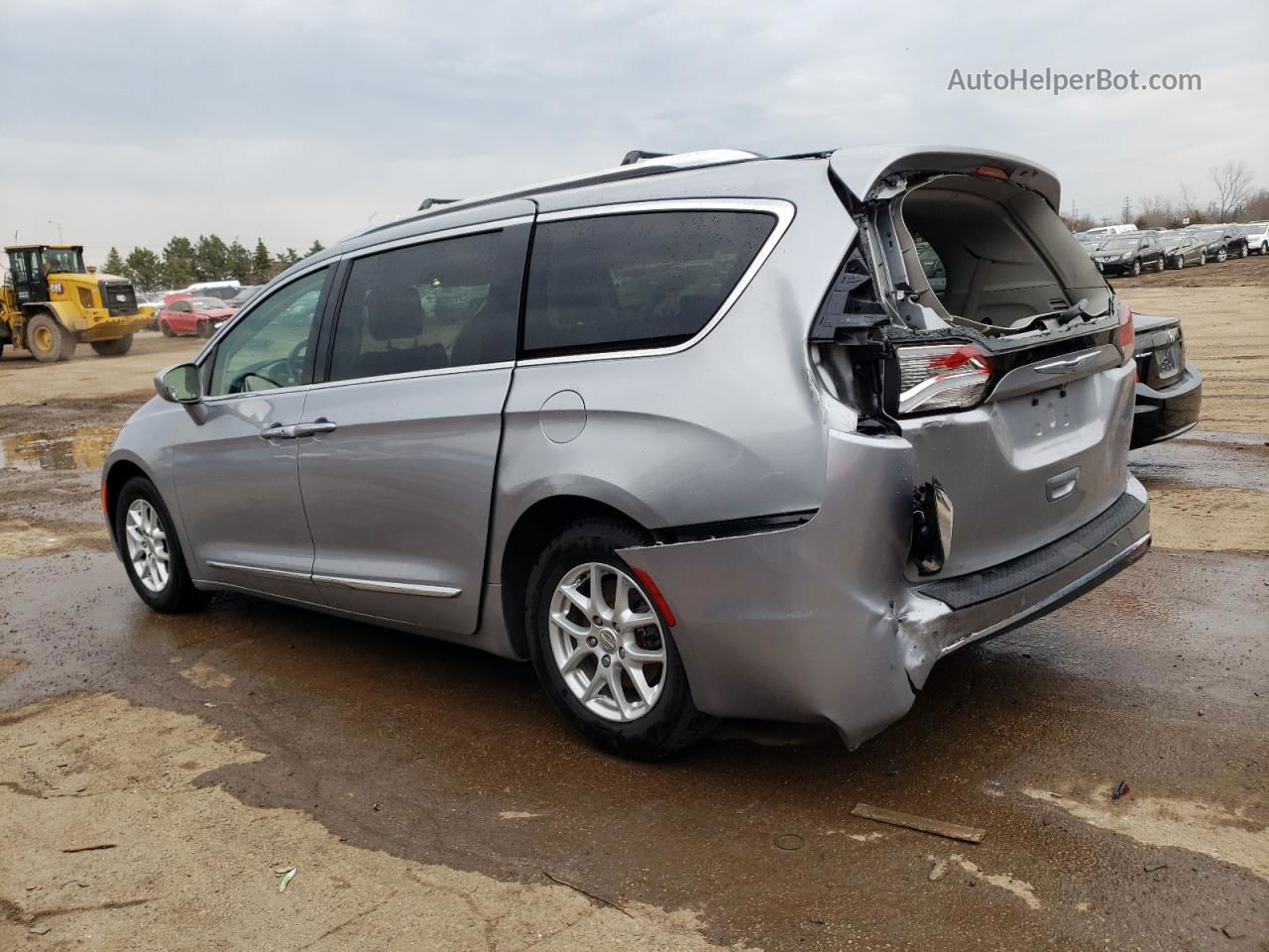 2020 Chrysler Pacifica Touring L Silver vin: 2C4RC1BGXLR268837