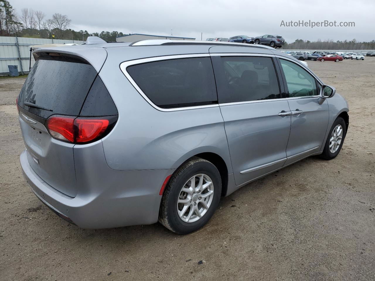 2020 Chrysler Pacifica Touring L Серебряный vin: 2C4RC1BGXLR283855