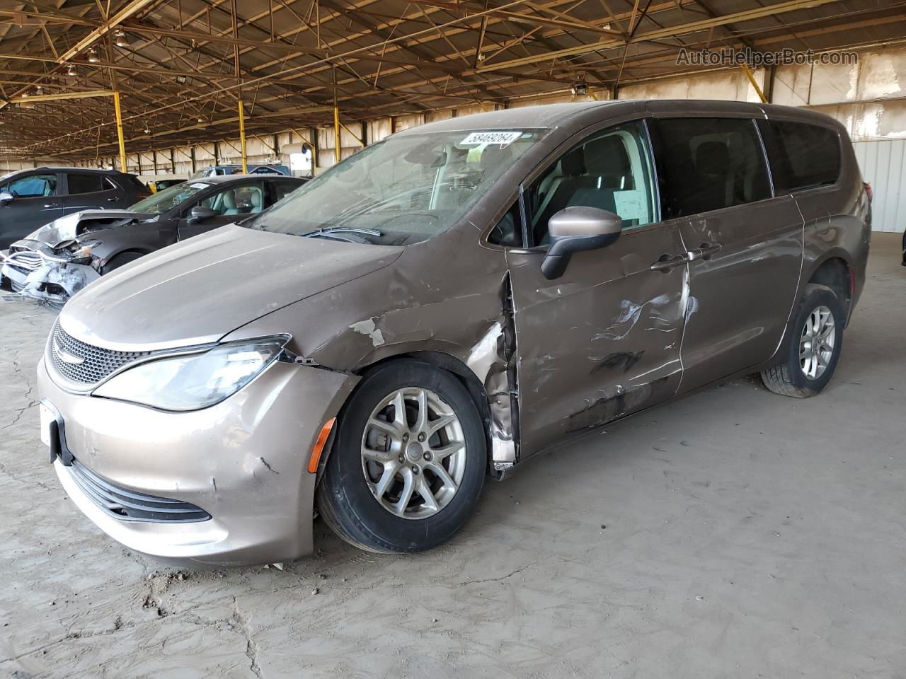 2017 Chrysler Pacifica Lx Beige vin: 2C4RC1CG0HR537689