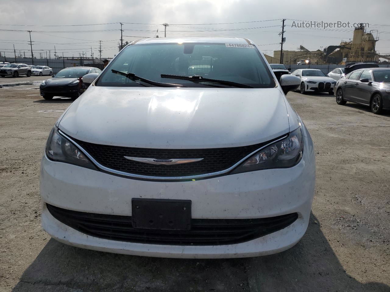 2020 Chrysler Voyager Lx White vin: 2C4RC1CG2LR131244