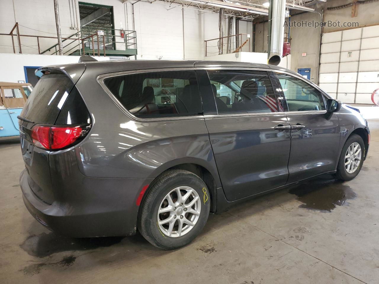 2020 Chrysler Voyager Lx Silver vin: 2C4RC1CG6LR110915