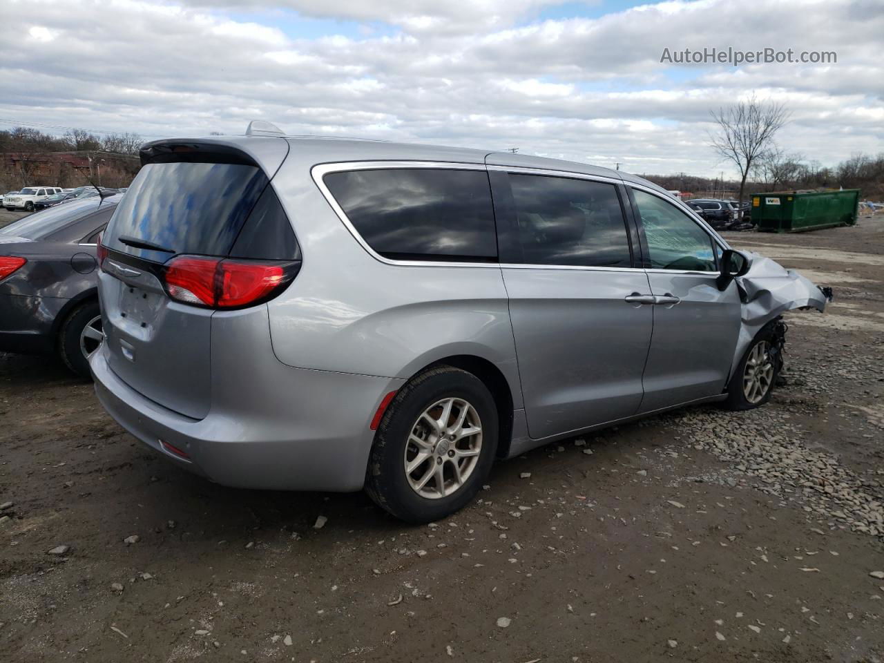 2020 Chrysler Voyager Lx Серебряный vin: 2C4RC1CG8LR187592