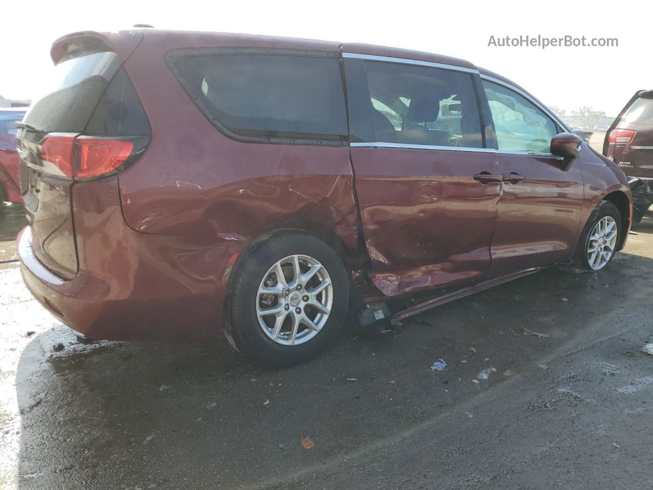 2020 Chrysler Voyager Lx Бордовый vin: 2C4RC1CG9LR279116