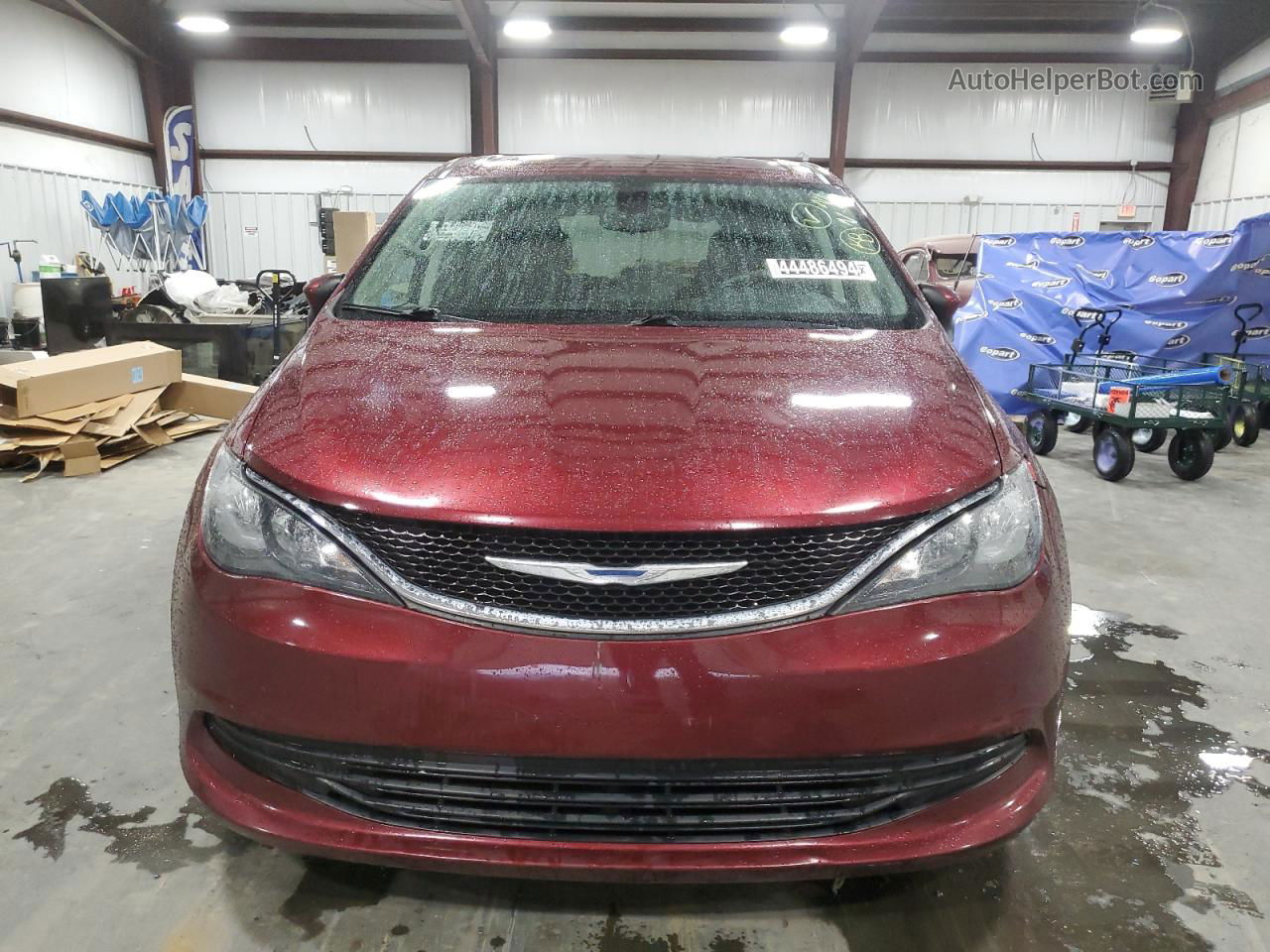 2017 Chrysler Pacifica Lx Burgundy vin: 2C4RC1CGXHR528983