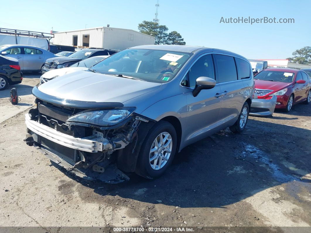 2017 Chrysler Pacifica Touring Silver vin: 2C4RC1DG0HR502231