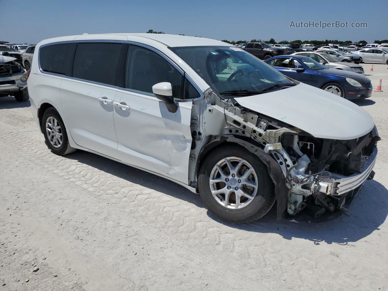 2017 Chrysler Pacifica Touring White vin: 2C4RC1DG1HR514078