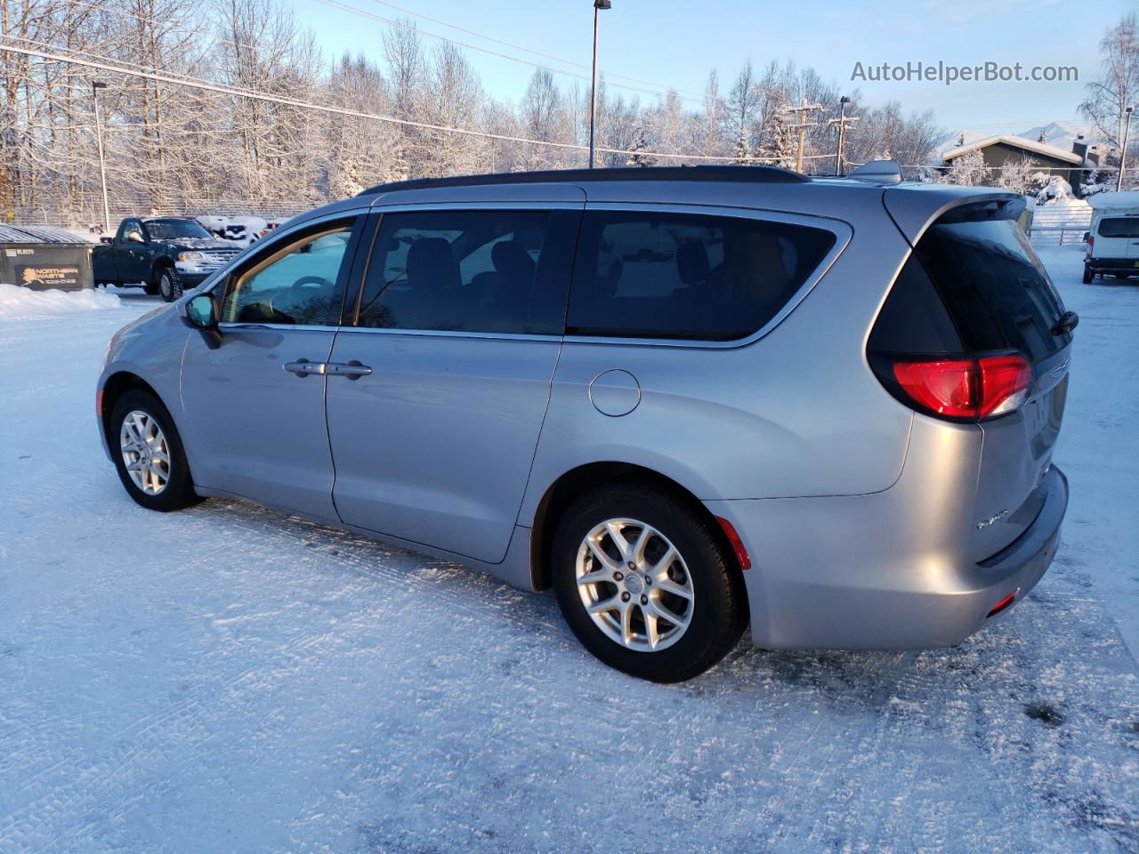 2020 Chrysler Voyager Lxi Серебряный vin: 2C4RC1DG1LR148664