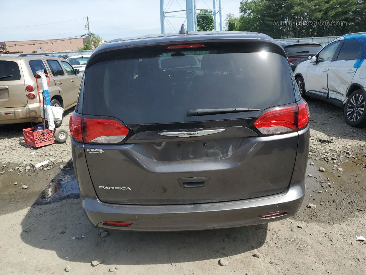 2017 Chrysler Pacifica Touring Угольный vin: 2C4RC1DG2HR508564