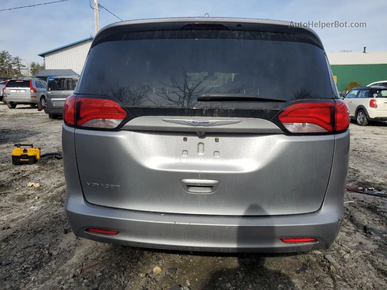 2020 Chrysler Voyager Lxi Silver vin: 2C4RC1DG3LR144387