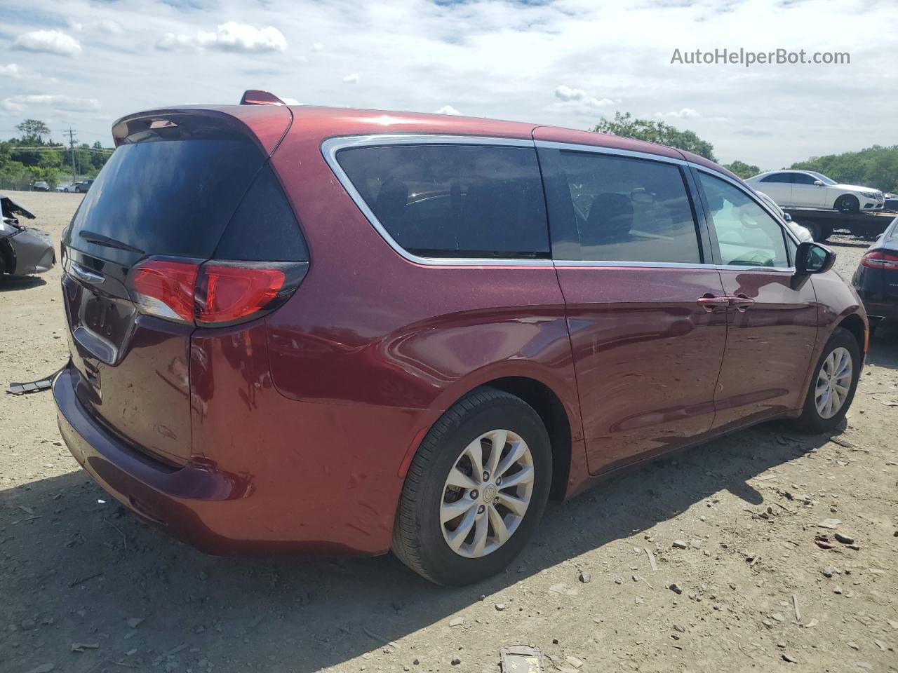 2017 Chrysler Pacifica Touring Burgundy vin: 2C4RC1DG4HR512082