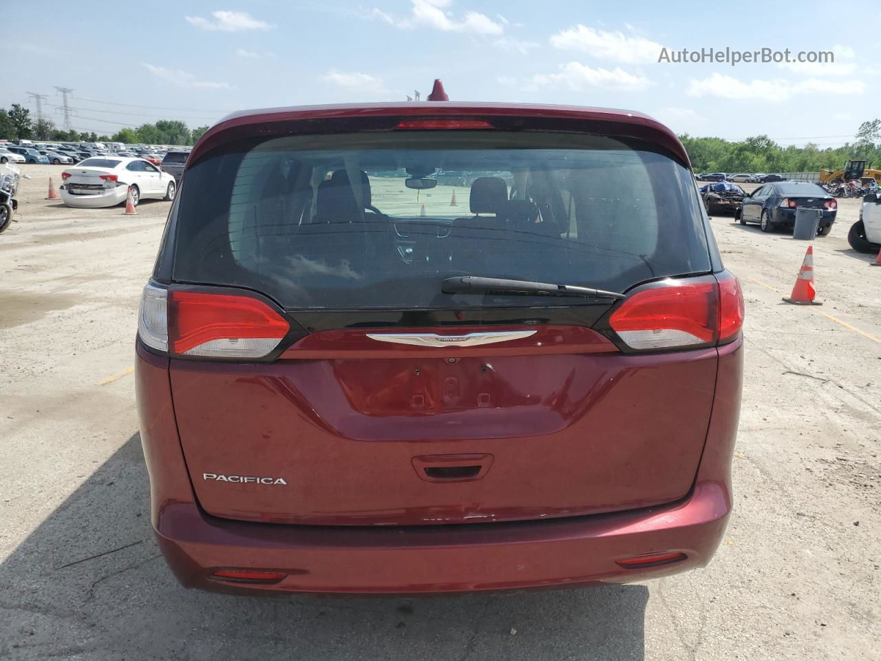 2017 Chrysler Pacifica Touring Maroon vin: 2C4RC1DG4HR516262