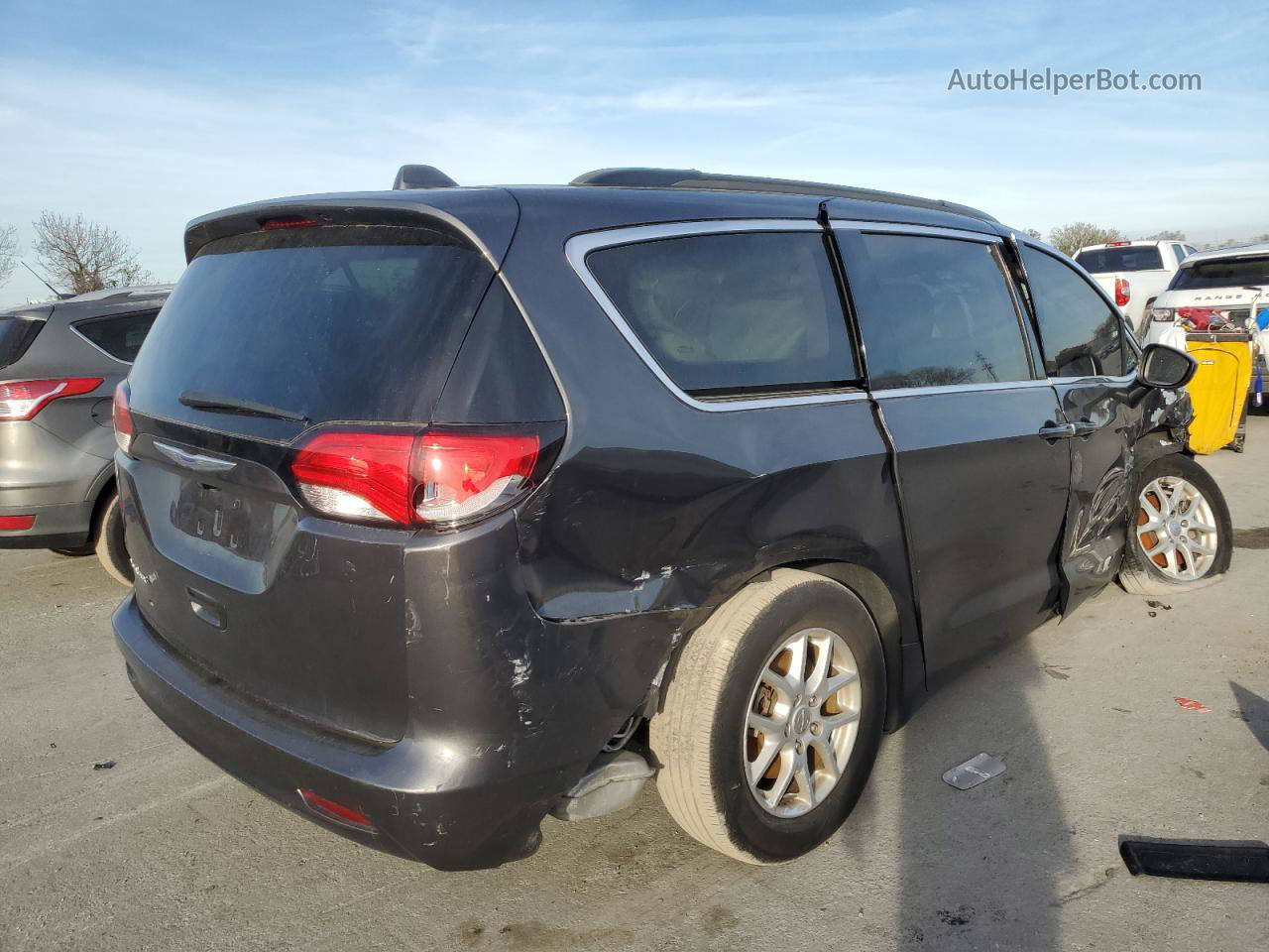 2020 Chrysler Voyager Lxi Gray vin: 2C4RC1DG4LR157035